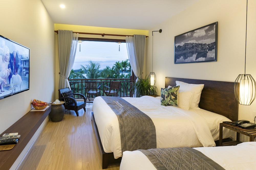 Riverside Hamlet Homestay & Villas