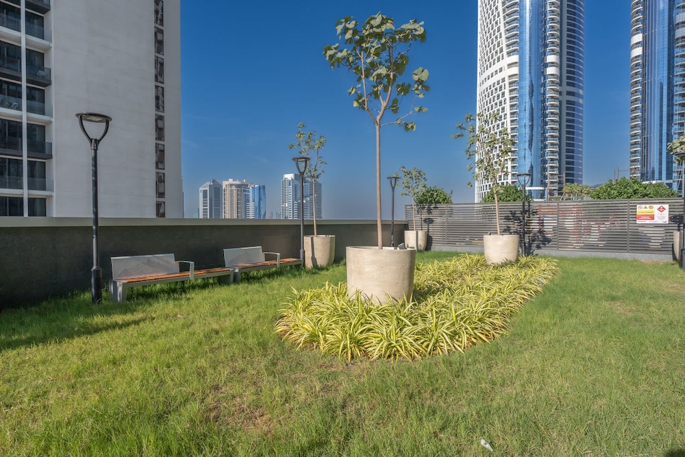 Fabulous and Spacious 2BR in Nobles Tower