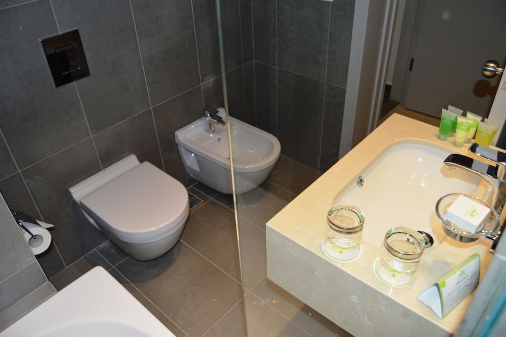 Country Lodge Hotel & Resort