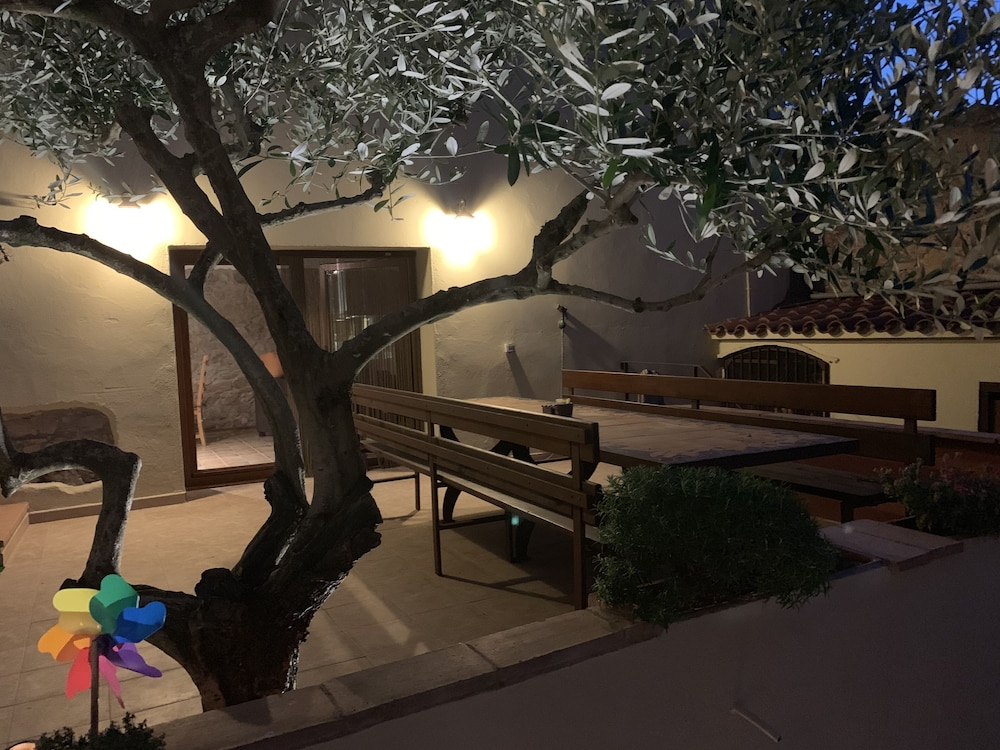 Self Catering Can Cabano for 8 People photo 4