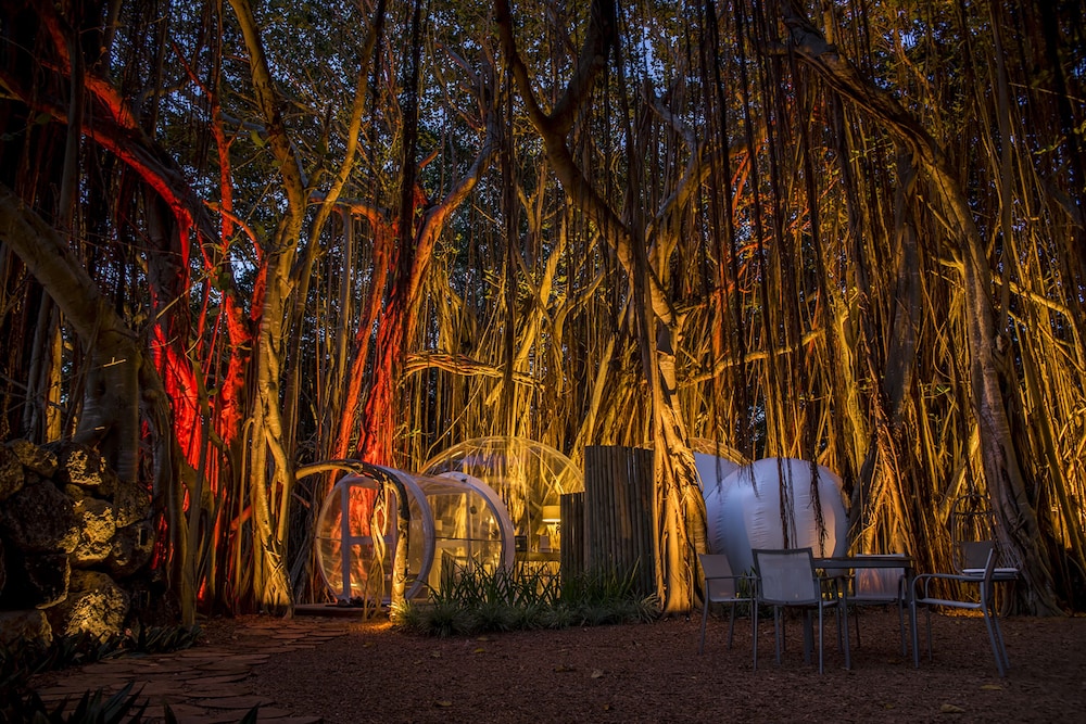 Bubble Lodge Ile aux Cerfs Island 12