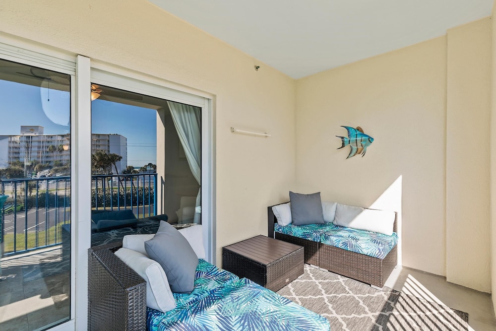 Oceanwalk 3-304