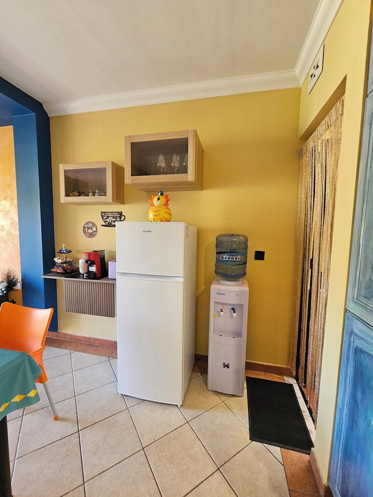 Country View Apartment