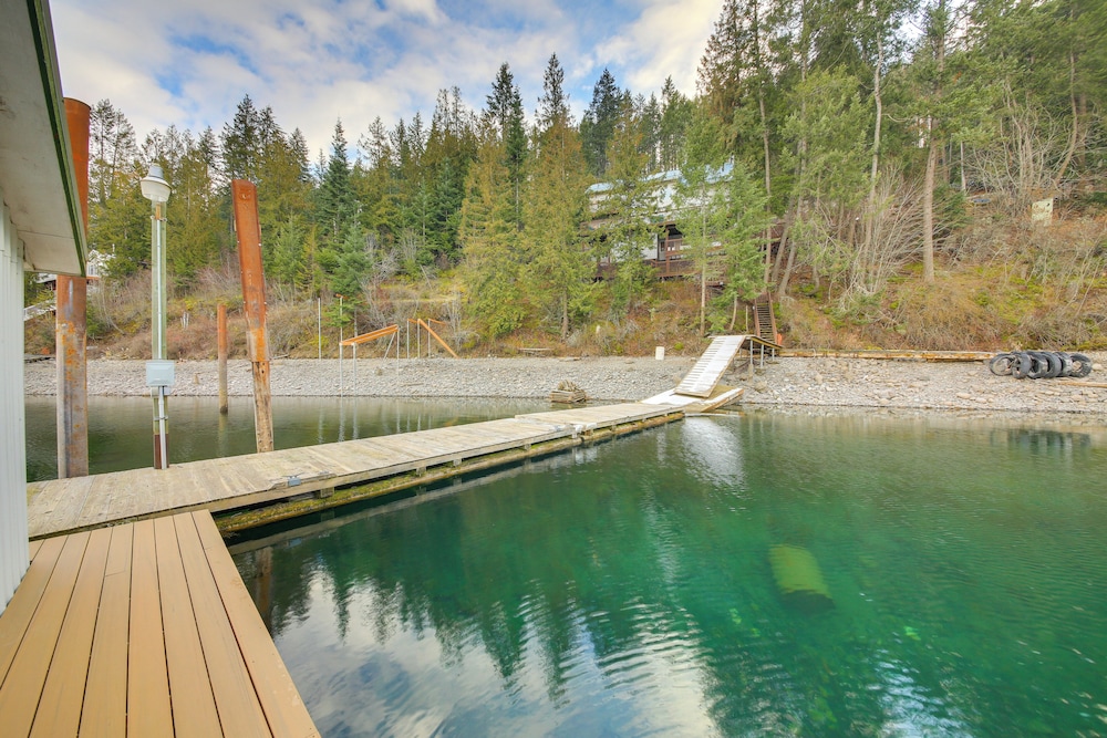 Boat, Fish, Swim: Lake Pend Oreille Gem w/ Deck!