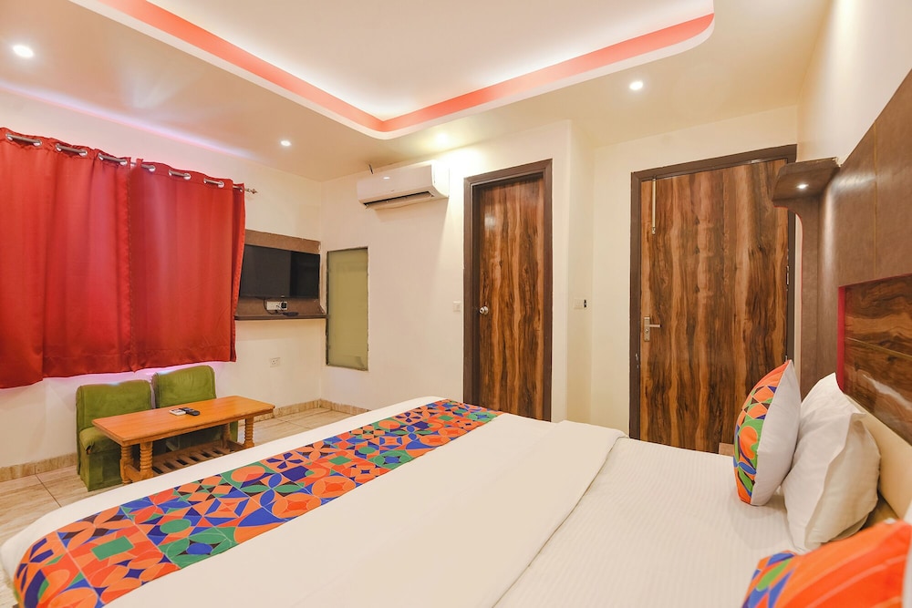 Fabhotel Dev Residency