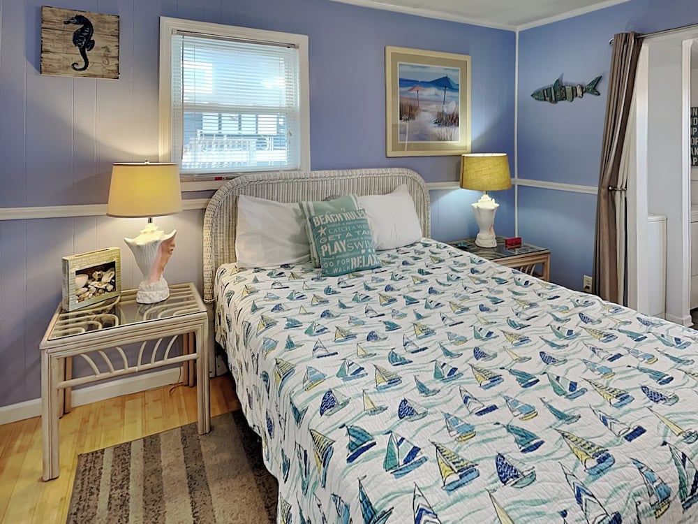In Good Sands by Topsail Realty