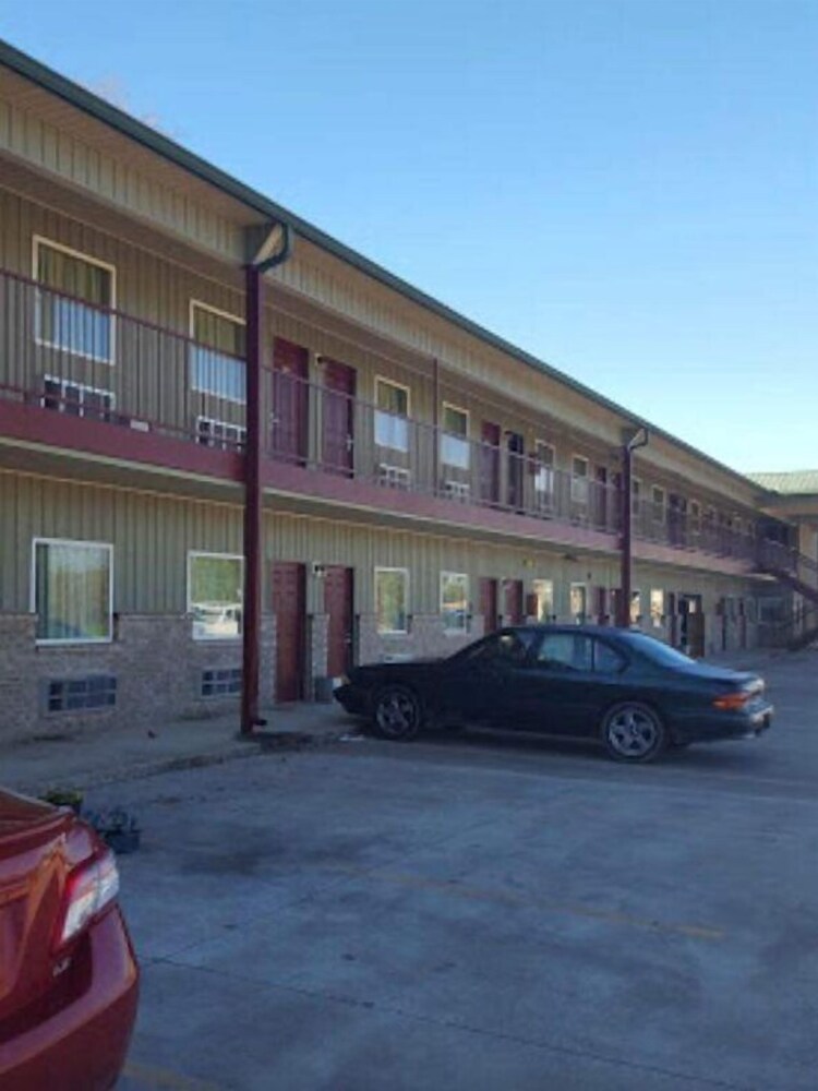 City Heart Inn  Suites - Property Image 3