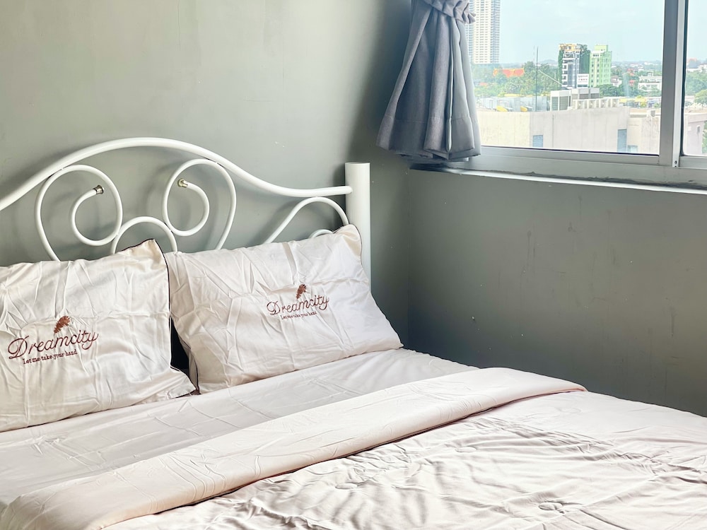 SKY HOTEL Central Phnom Penh - Rooms & Apartments