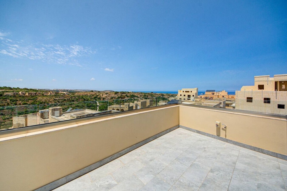 Stylish Gozo Penthouse Spacious and Quiet Terrace