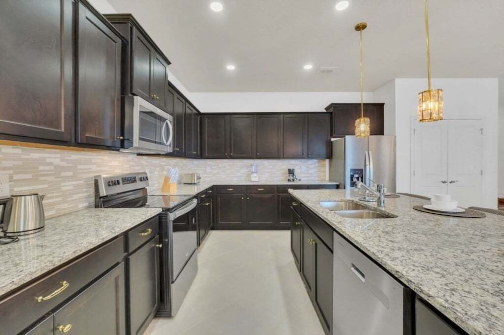10 Bed 8 Bath Villa Gamesroom & Pool 16284saint 10 Bedroom Villa