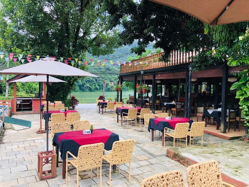Lake View Resort