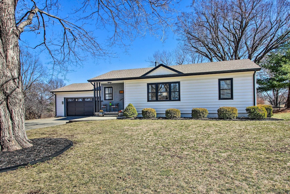 Emporia Vacations - Emporia Family Home Near Downtown: Game Room! - Property Image 4