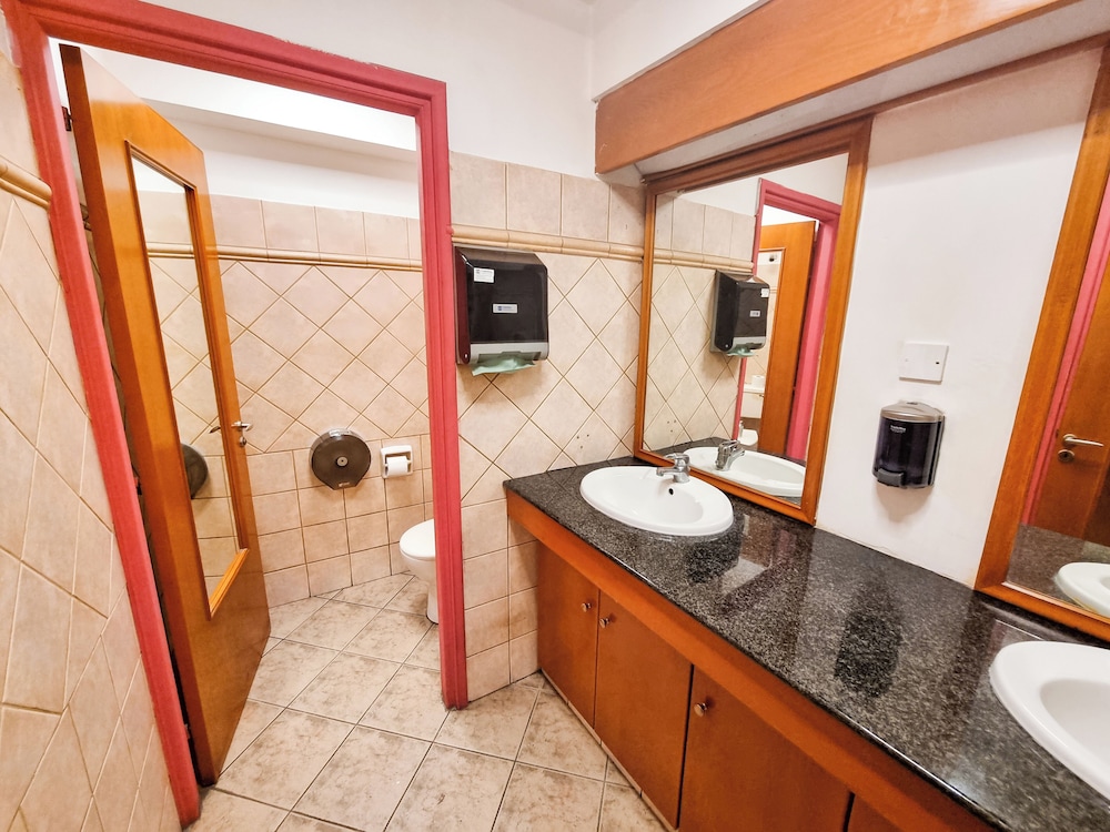 Unique City Hostel 100 meters from Beach
