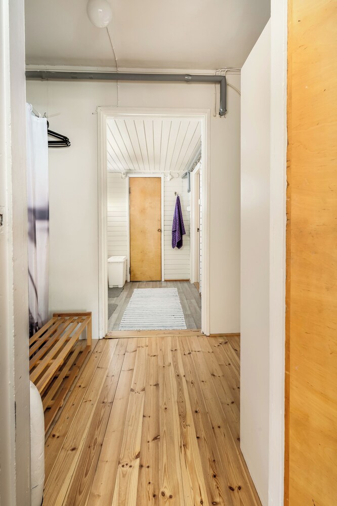 Spacious 3BR House - River View & Sauna