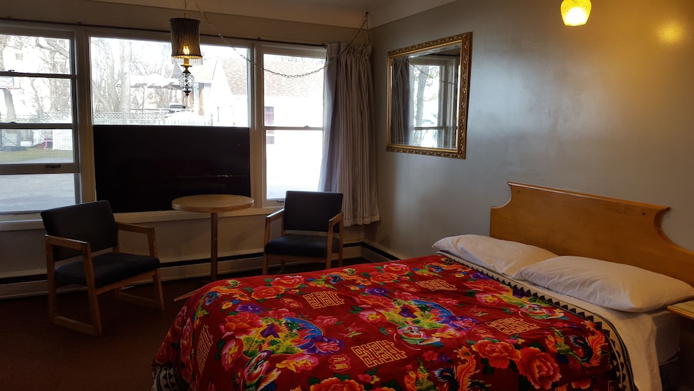 Glenwood Motel and Cottages