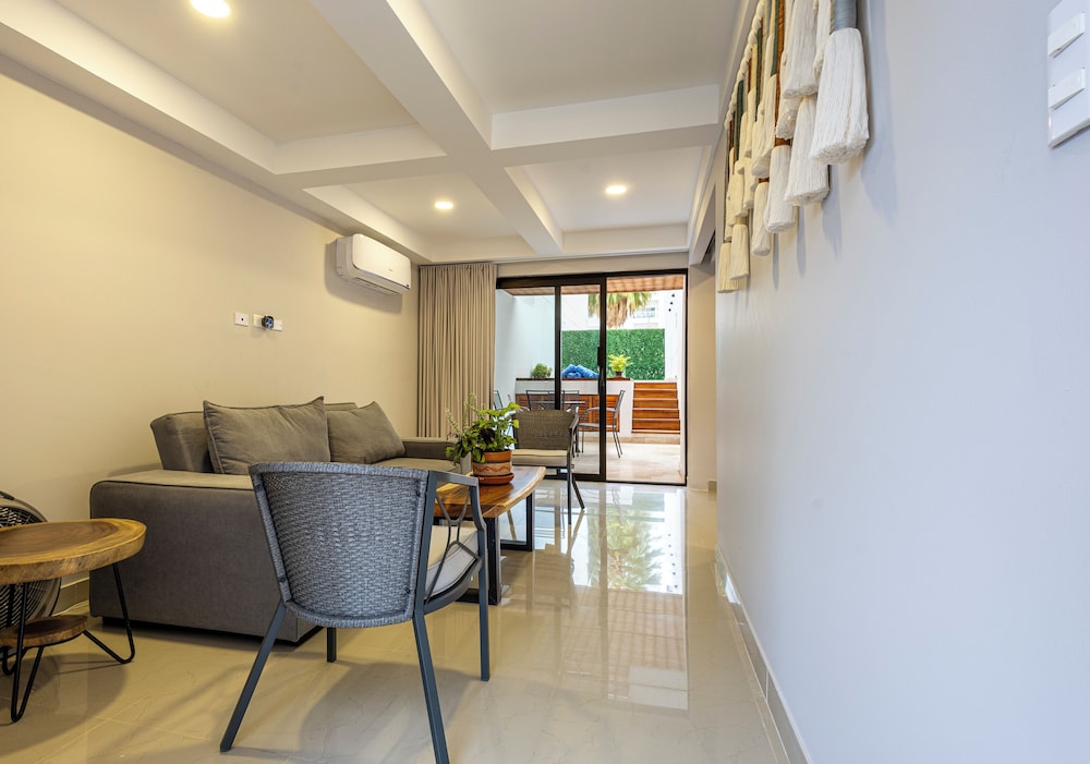 Casa Vargas 6-77 By SoHo