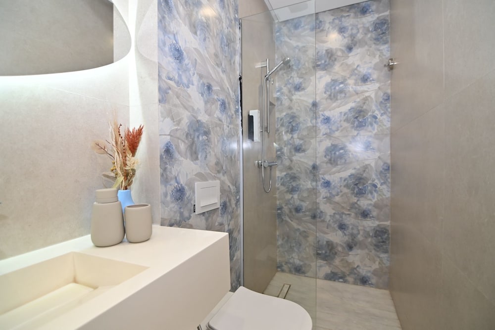 La villa luxury suites