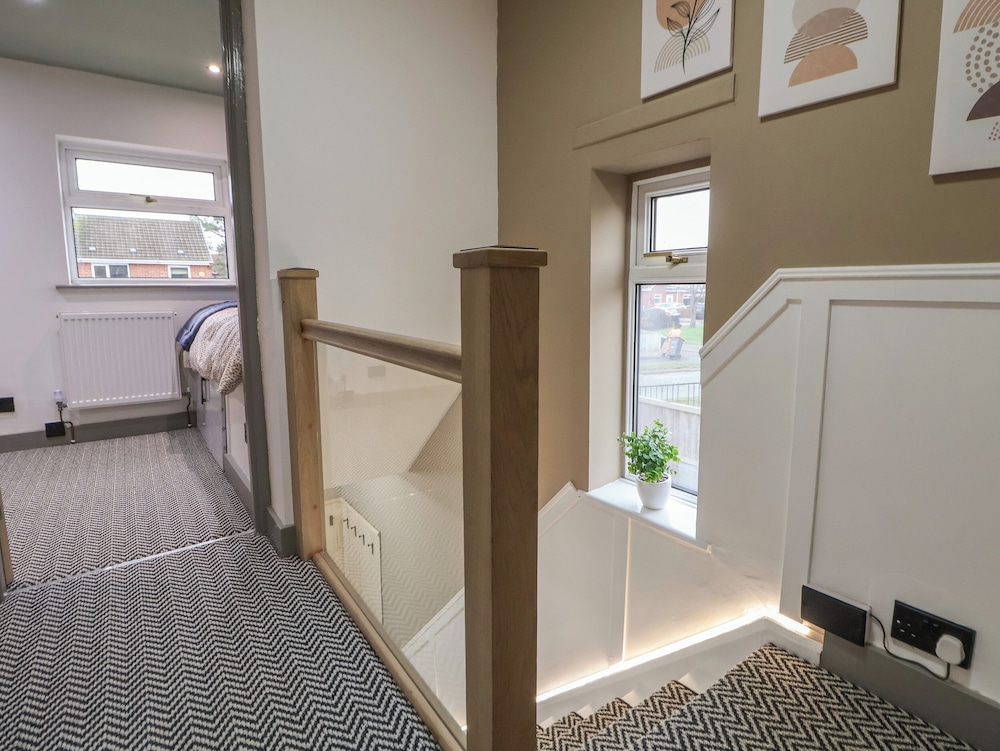 The Cloud House @ Upton by Chester