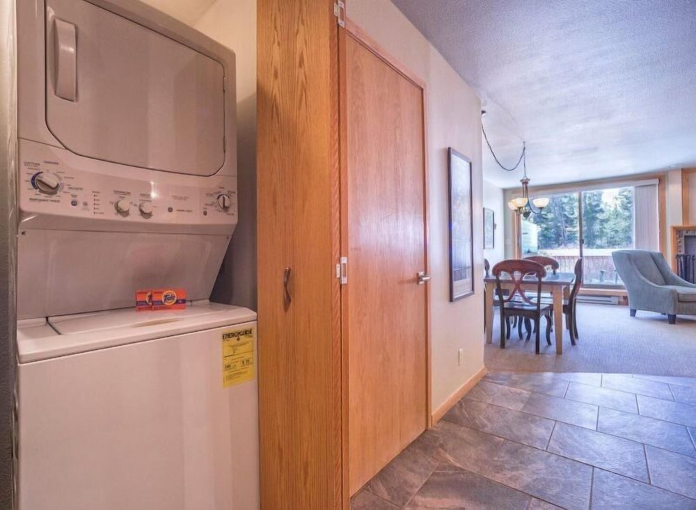 Liftside Condominium 1 Bedroom Apartment by Key to the Rockies