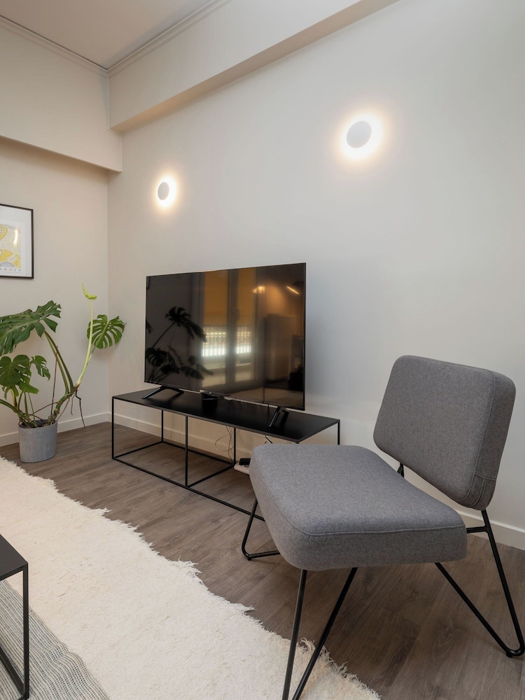 The Beehive Apartments