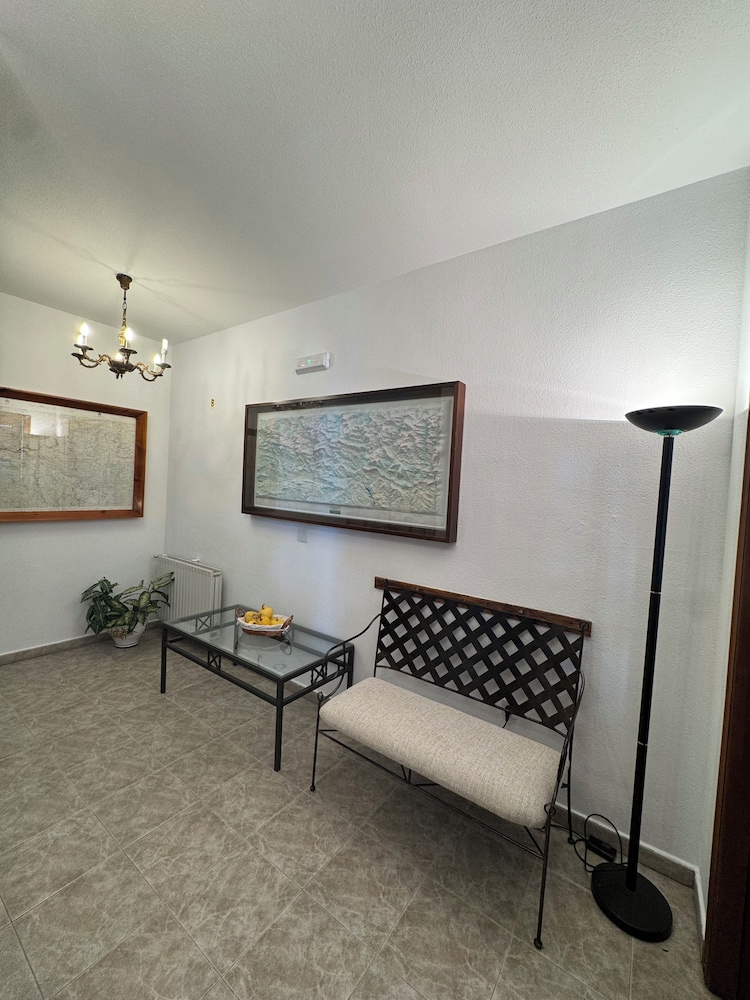 HOSTAL MARBORE