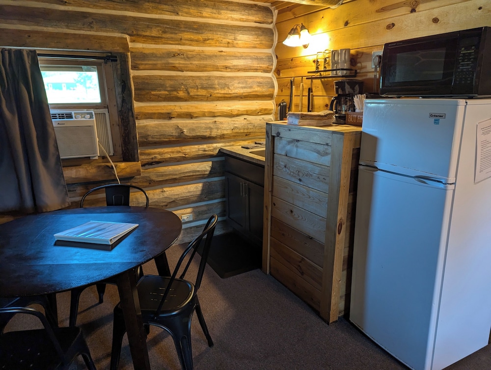 Gold Camp Cabins