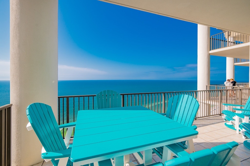 The Oasis 3105 Formerly Phoenix West Ii 3105 3 Bedroom Condo