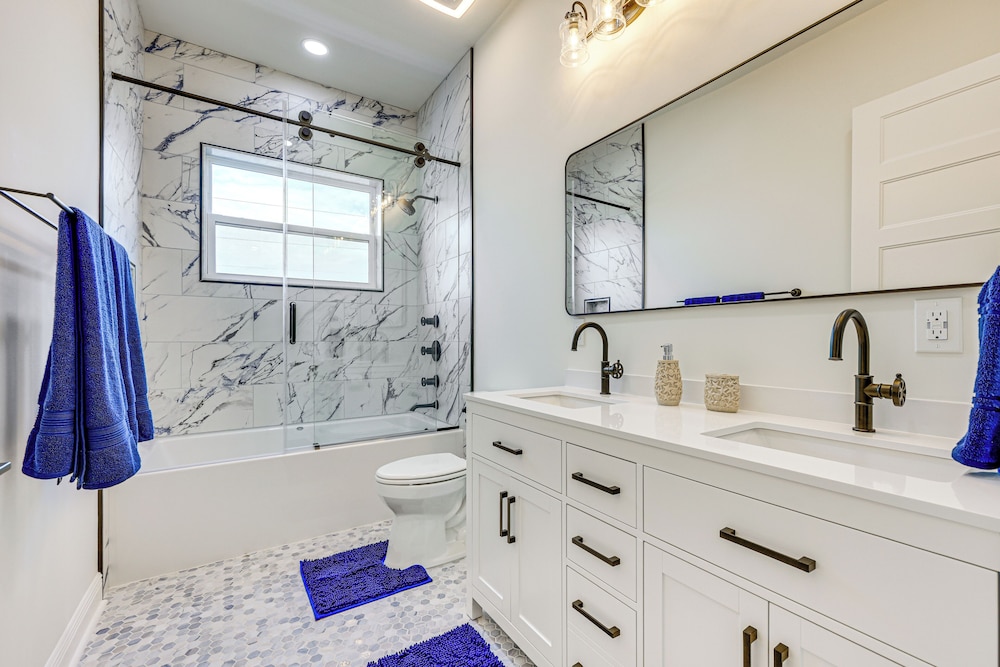 'the Blue Oasis' Jax Beach Gem w/ Coastal Charm!