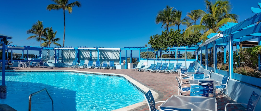 Paradise Island Beach Club