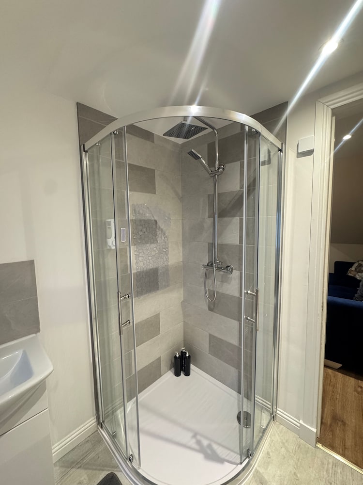 Room-216 High Street Abroath