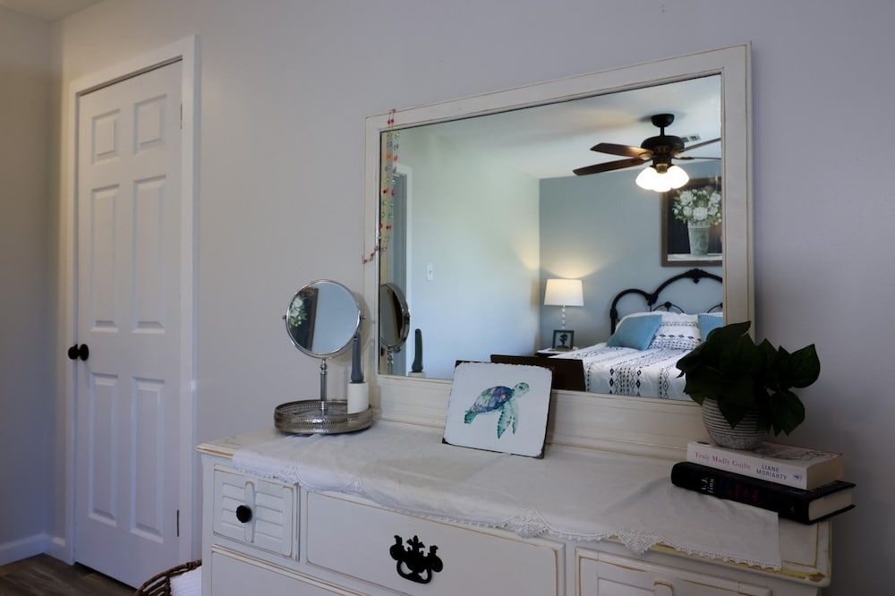 One-of-a-kind Home Near Moody Gardens