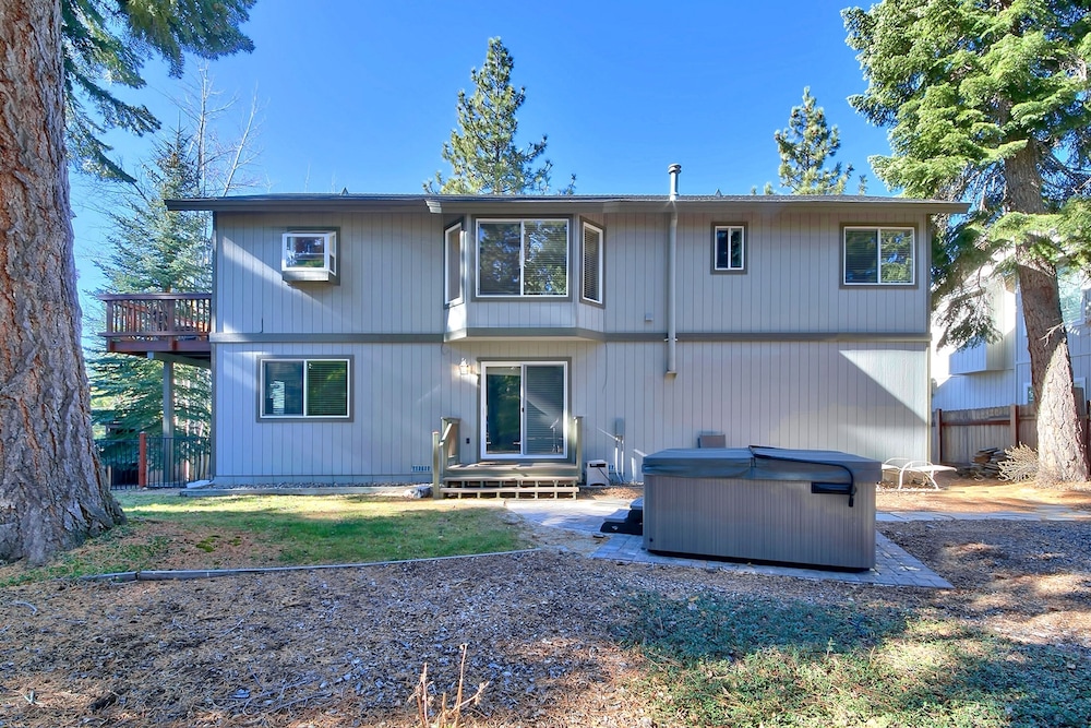 2272l The Lupine Lodge 3 Bedroom Home