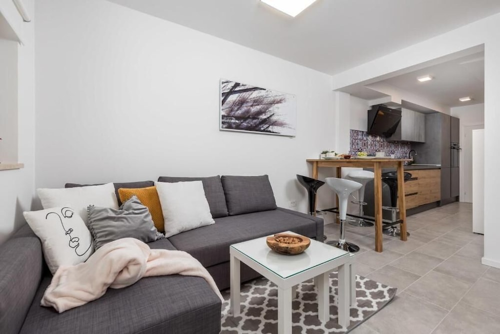 Apartments Bako