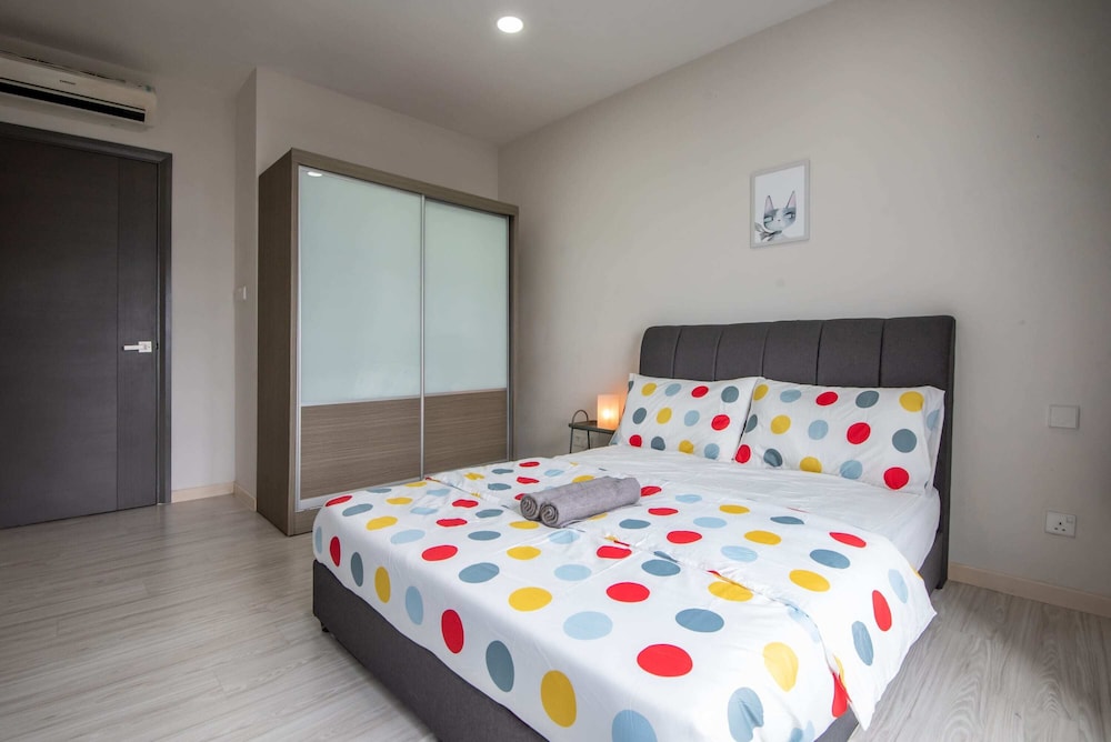 A Lovely & Comfy Suite at Suasana Suites JB 11