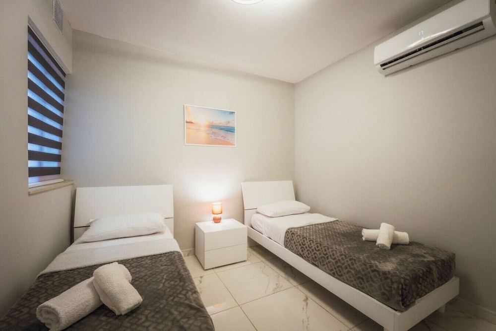 Gozo Haven With Pool Views in Nadur for Families