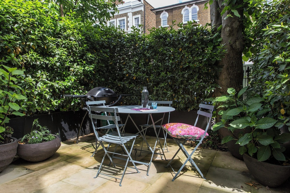 Leamington Road Villas II by Onefinestay
