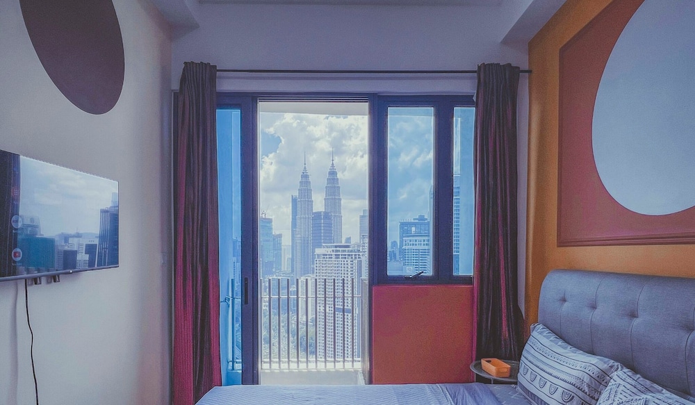 The Colony Luxe KLCC View Sky Pool