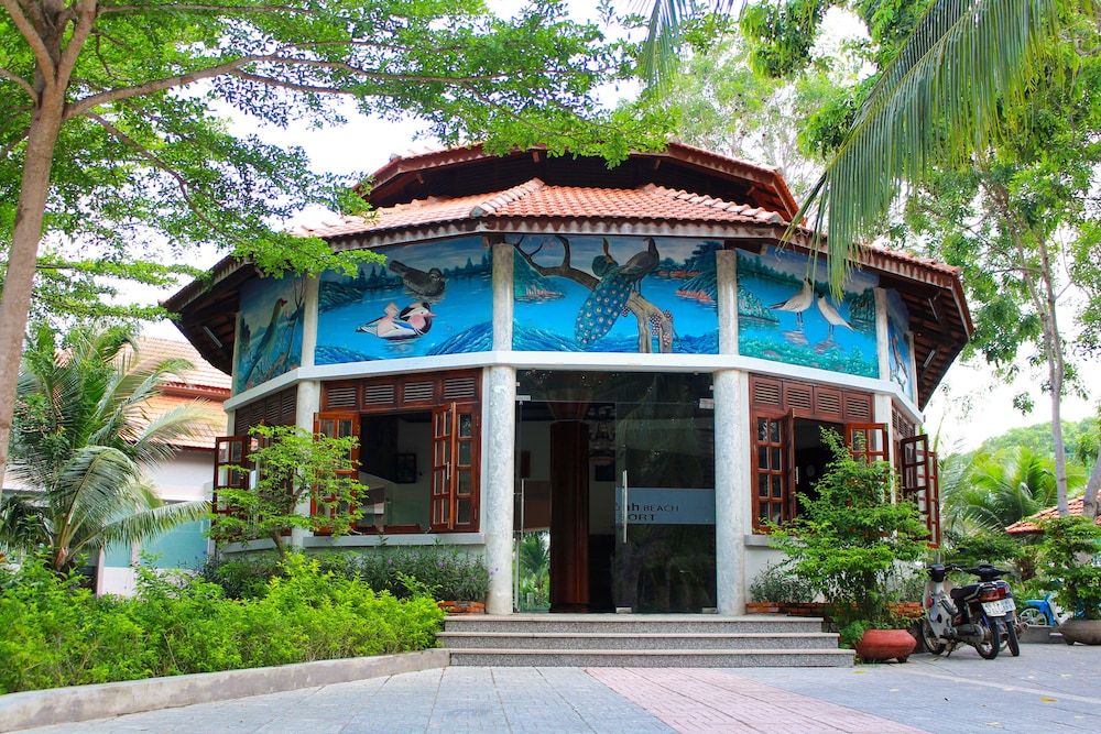 Dat Lanh Resort