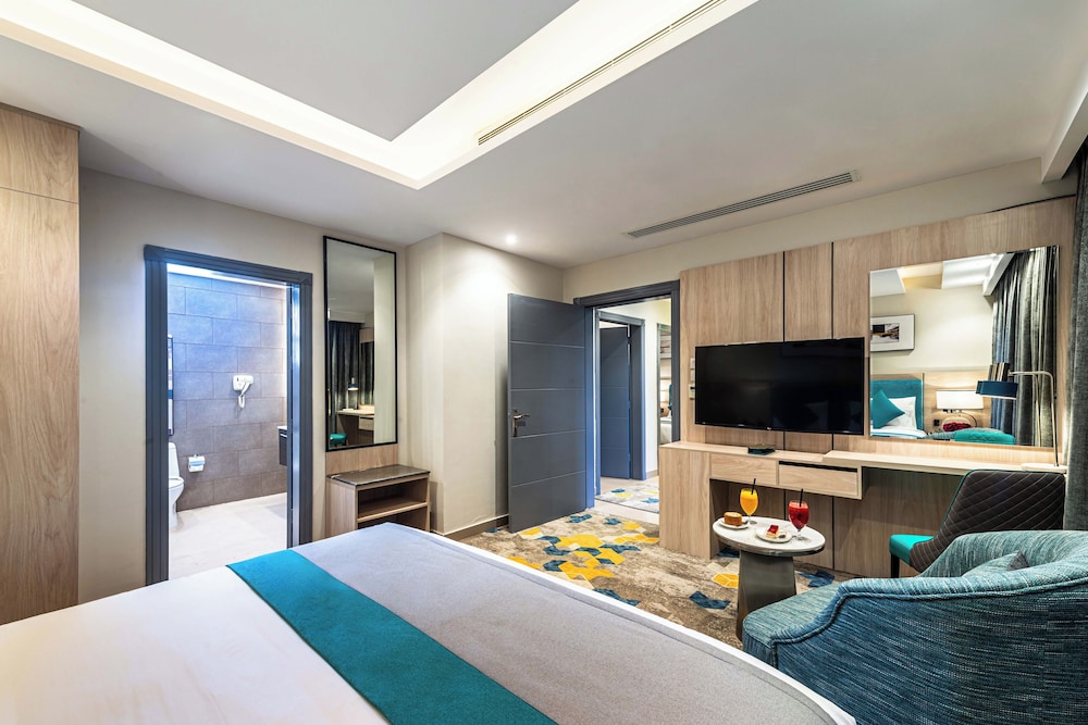 Renium Al Qairawan Resort - Riyadh