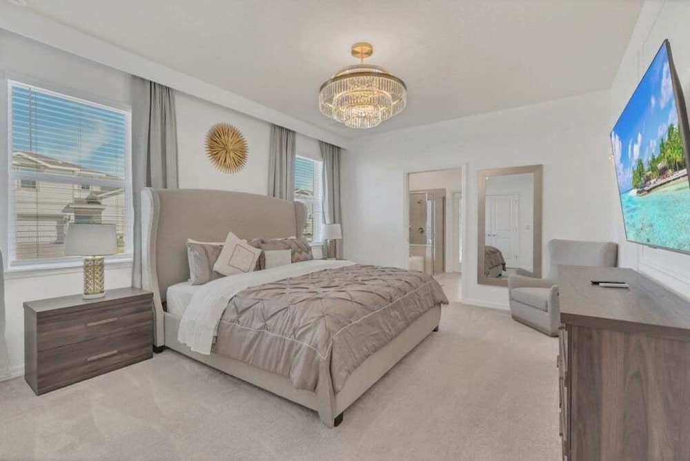 10 Bed 8 Bath Villa Gamesroom & Pool 16284saint 10 Bedroom Villa