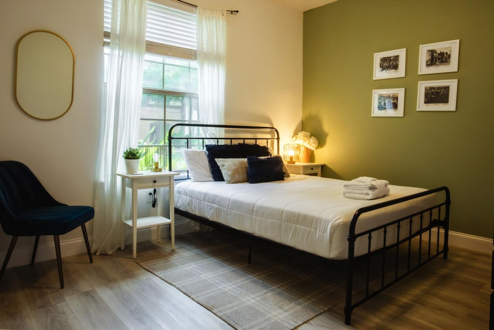 Stay Next Door to Disney at Windsor at Westside