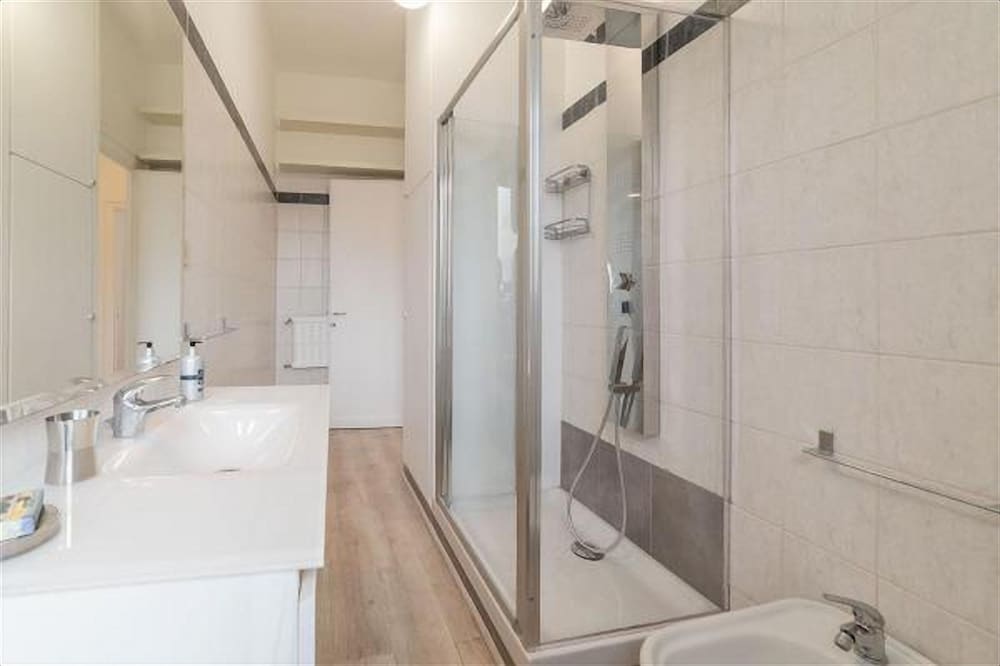 San Pietro Roomy Flat