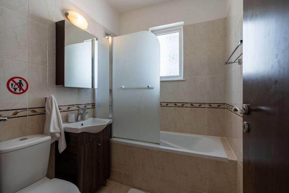 Apollo 2-Bedroom Apartment in Larnaca