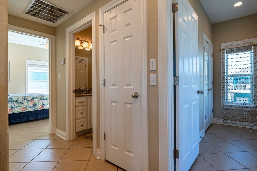 Deja View 3 Bedroom Home