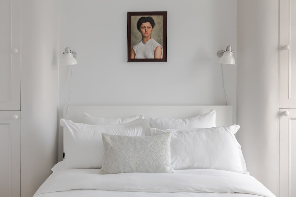 Light-filled Primrose Hill Rooftop Retreat