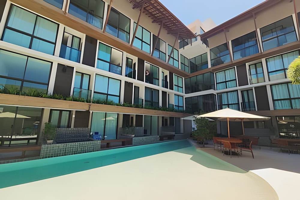 Sunny Hall Flats