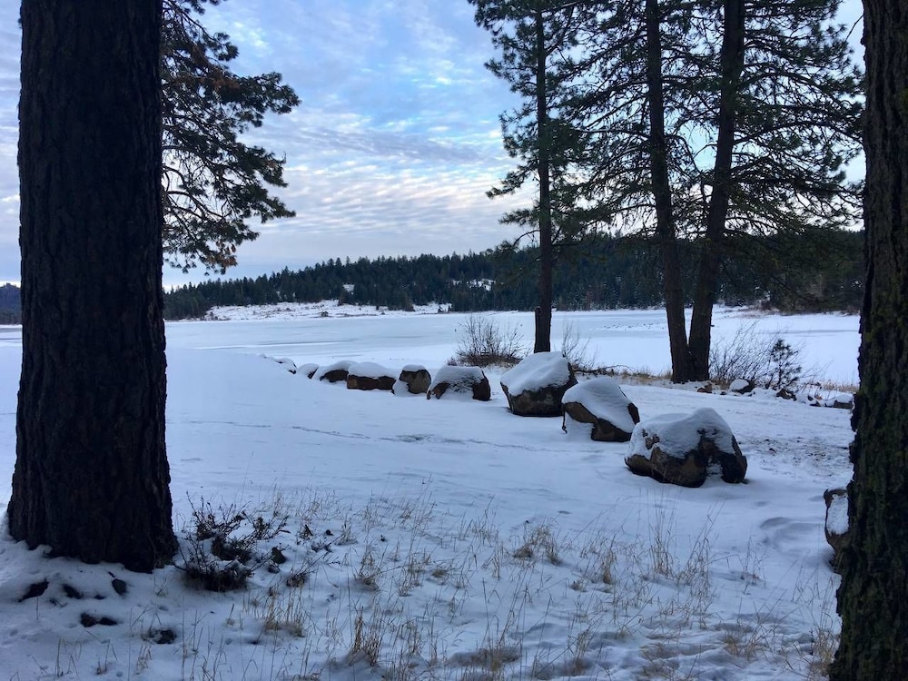 Ashland Vacations - Whispering Pines Cabin Retreat - Property Image 8