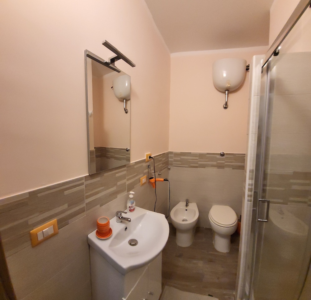 PIGNASECCA GUEST HOUSE