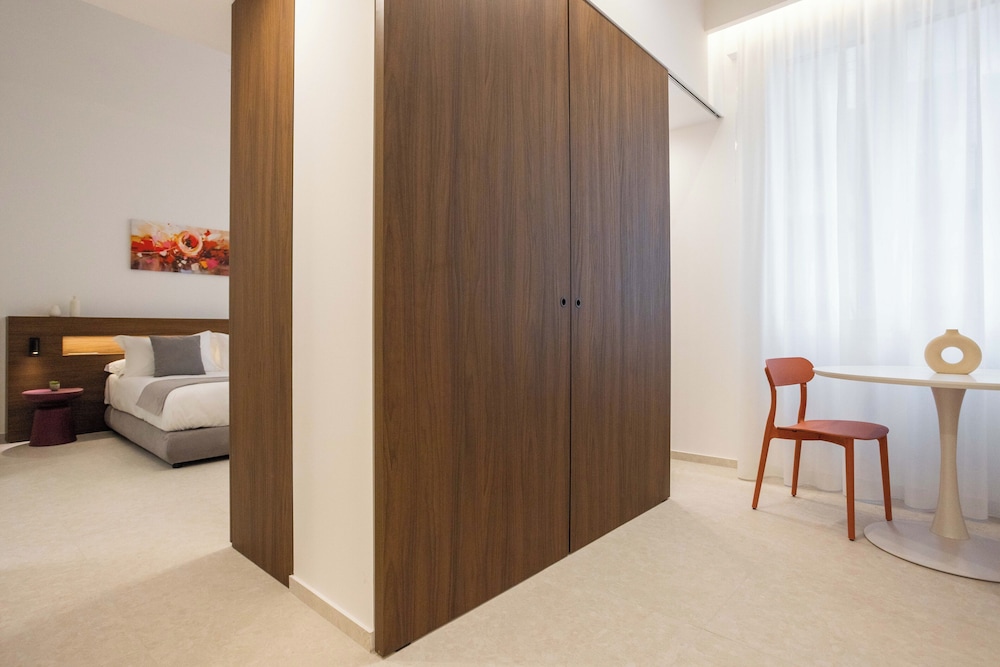 Nora's Suites