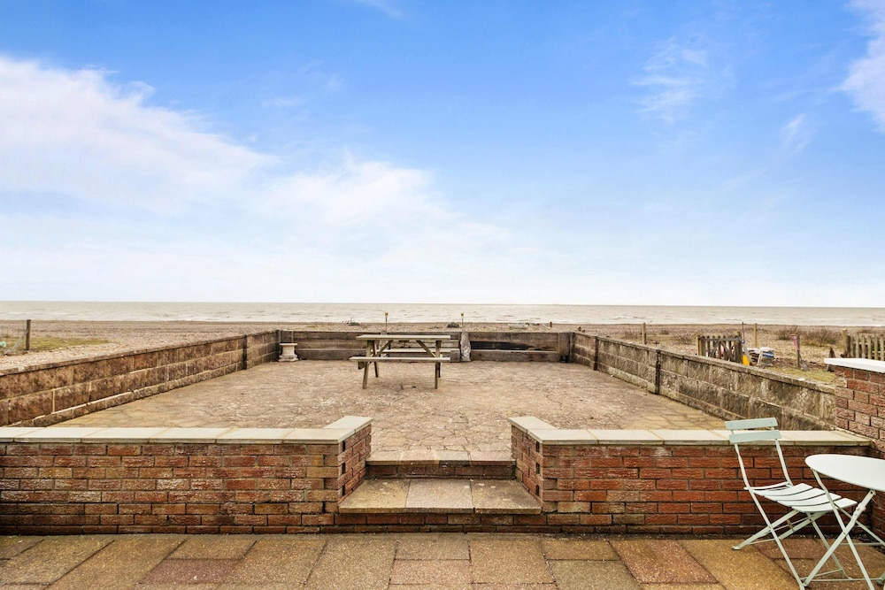 Splash-pevensey Bay in Pevensey Bay